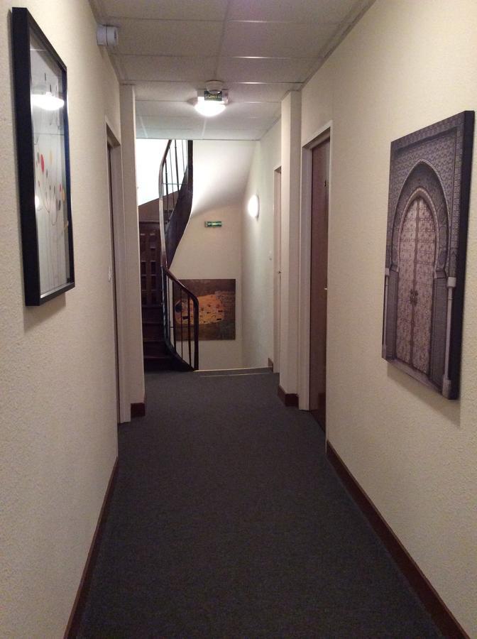 Logis Hotel Du Champ De Foire Saint-Aulaye-Puymangou Eksteriør bilde